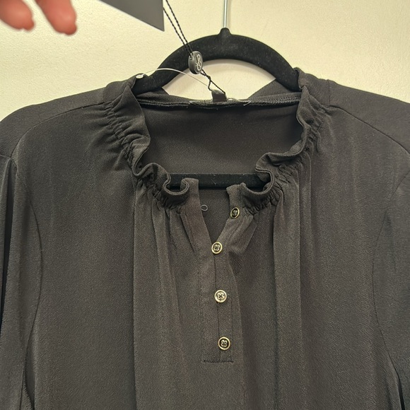 NWT Black Adrianna Papell Ruffle Neck Button Plackett Top Size XL Retail $69 - Picture 2 of 7